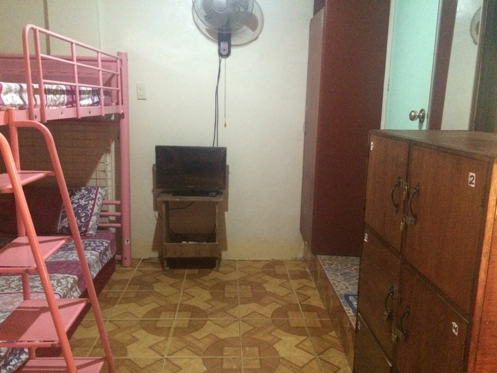 Lagrosa Backpackers Hotel Coron Exterior photo