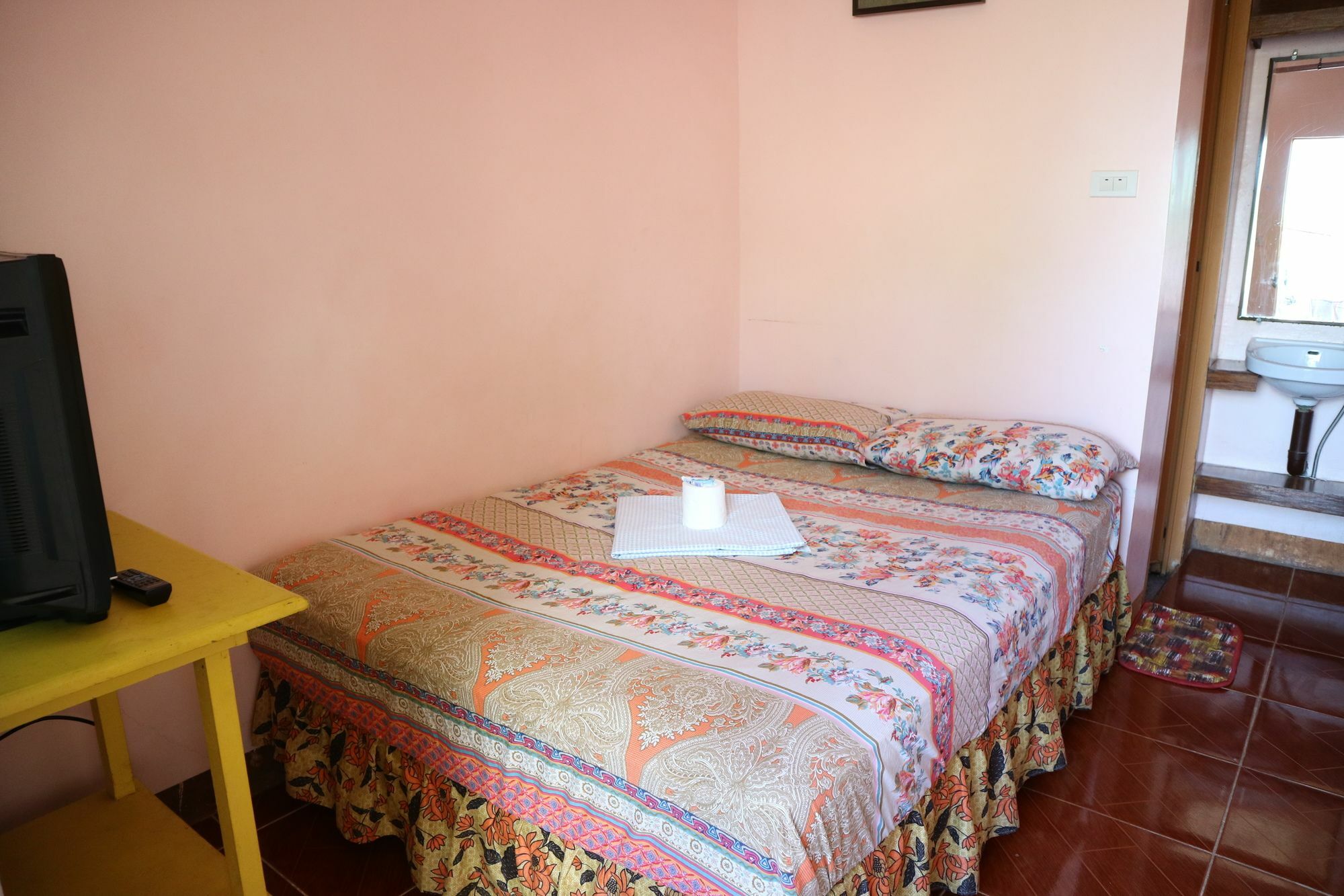 Lagrosa Backpackers Hotel Coron Exterior photo